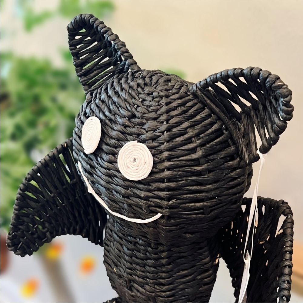 NWT Homegoods Black Woven Wicker Rattan Standing Bat Tabletop Halloween Decor - Picture 7 of 16